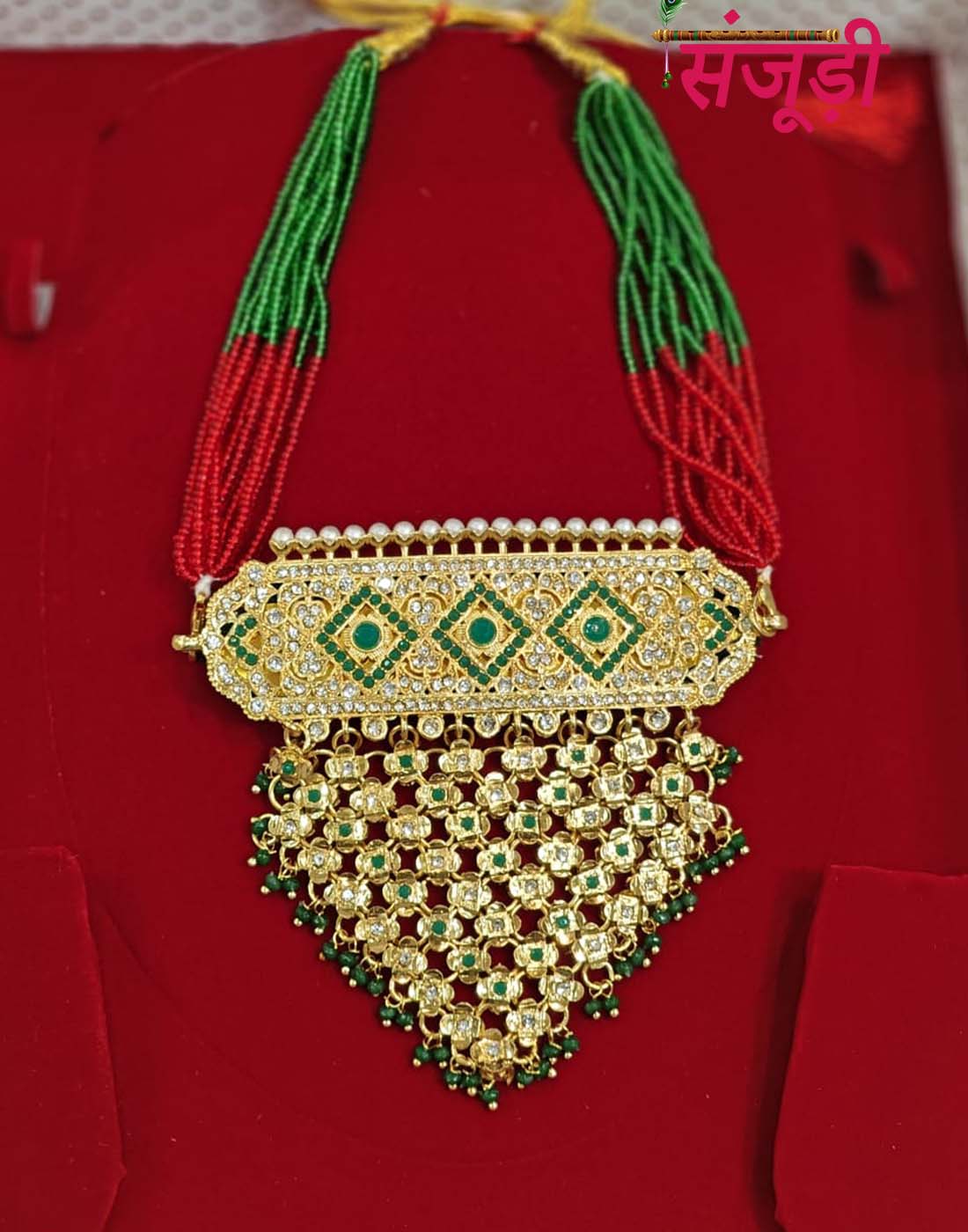 Rajasthani Aad with Green and White Stone Work
